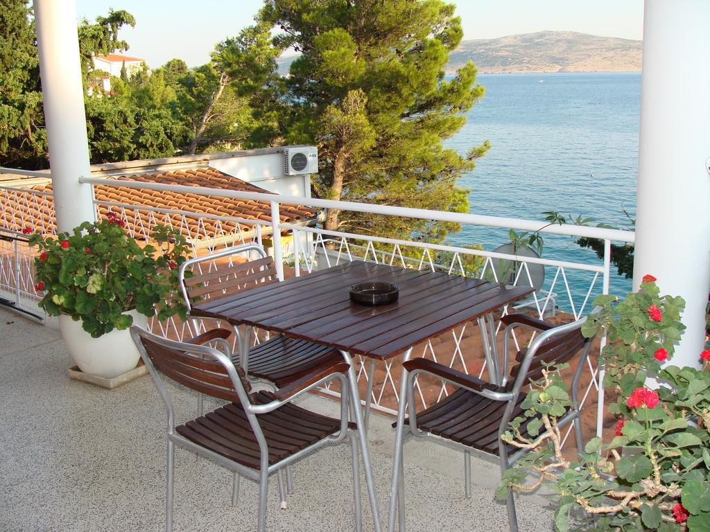 Apartment Buco Starigrad Paklenica Quarto foto